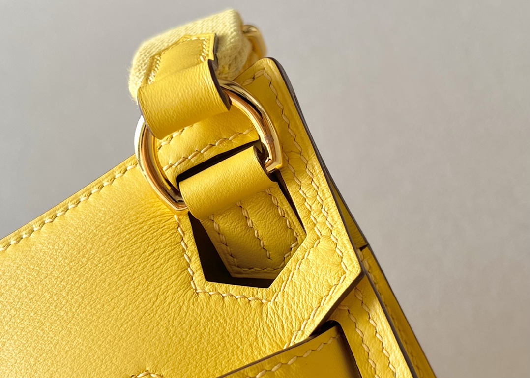 Hermes Jypsiere Mini Shoulder Bag In Yellow Swift Leather